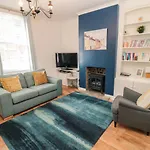 22 St Marys Walk